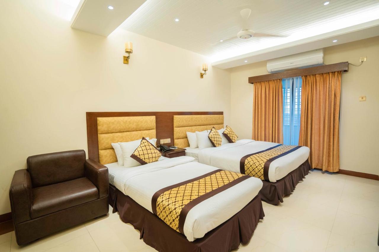 Central Inn Dhaka Bagian luar foto